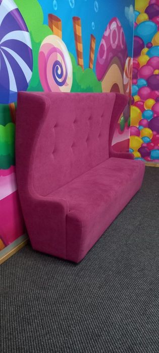 Диван интерьерный