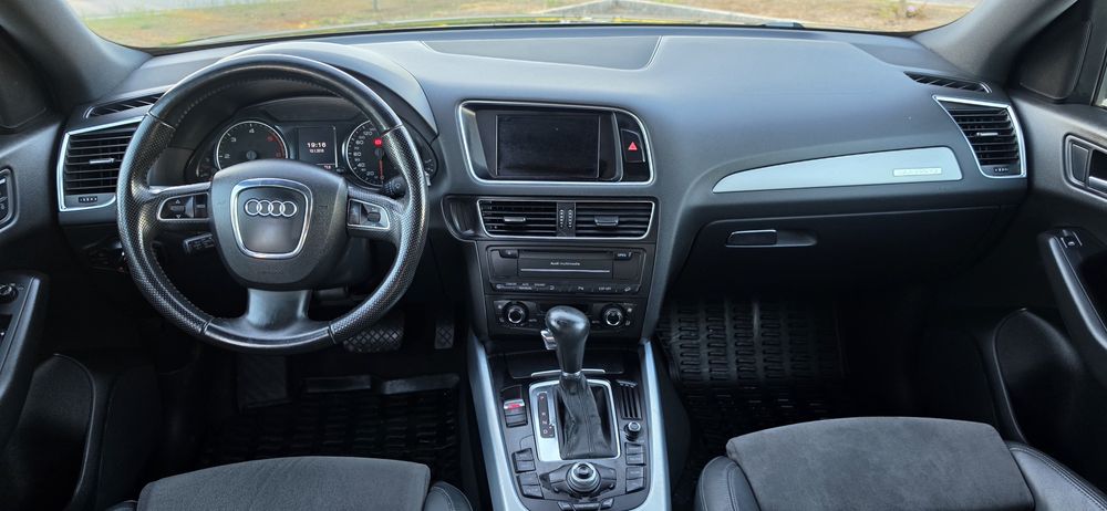 Audi Q5 2.0 TDI quattro, de 2009, com 190.000 km