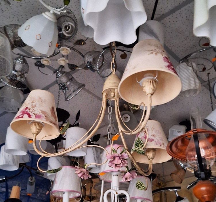 Великий розпродаж люстр!