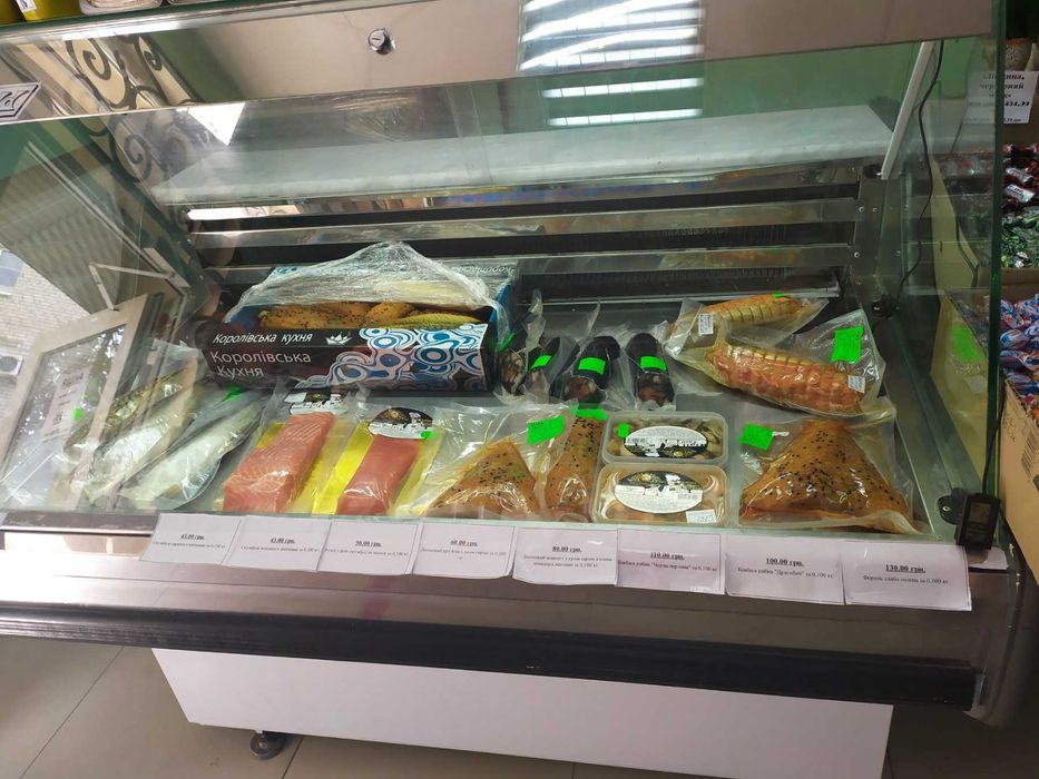 Продам холодильные витрины