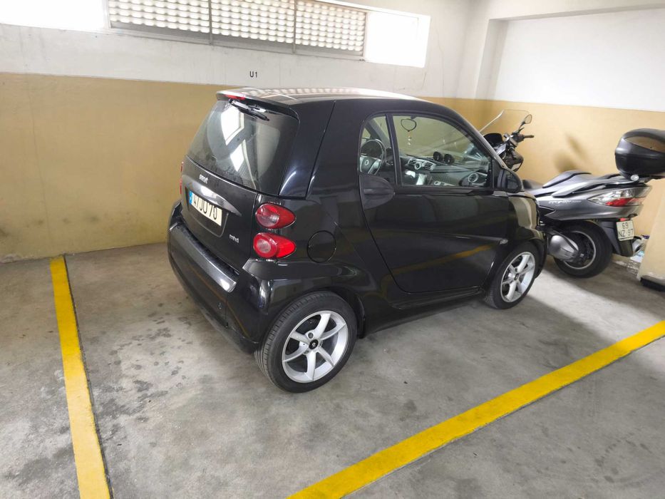 Smart fortwo coope mhd 1.0 de 71cv como novo