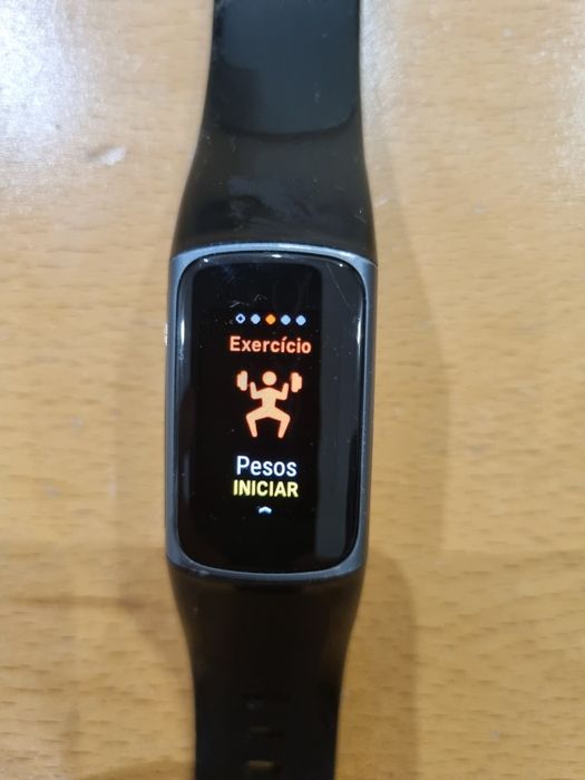 Fitbit Charge 5 Advanced Fitness Health Tracker