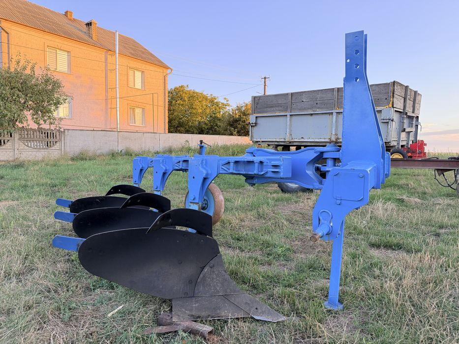 Плуг Lemken Granat 110 (3+1) з регулюваноюшириною захвату(30;35;40)