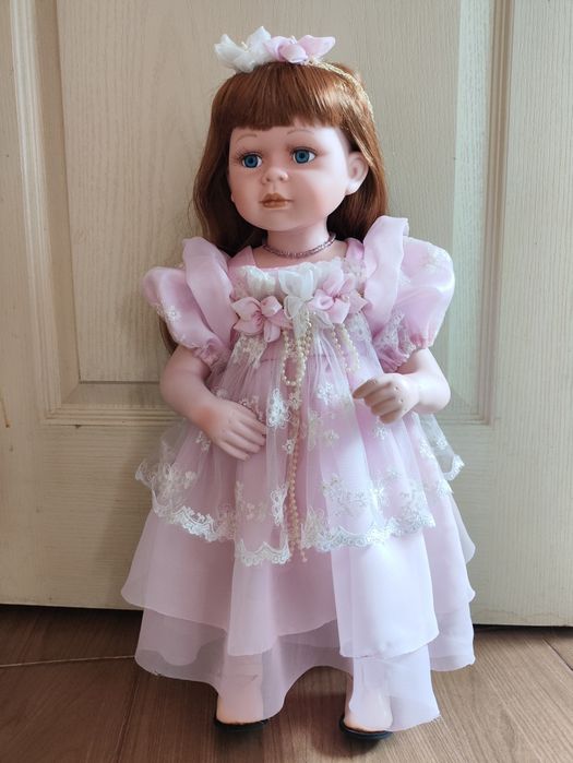 Кукла фарфоровая большая The Leonardo collection