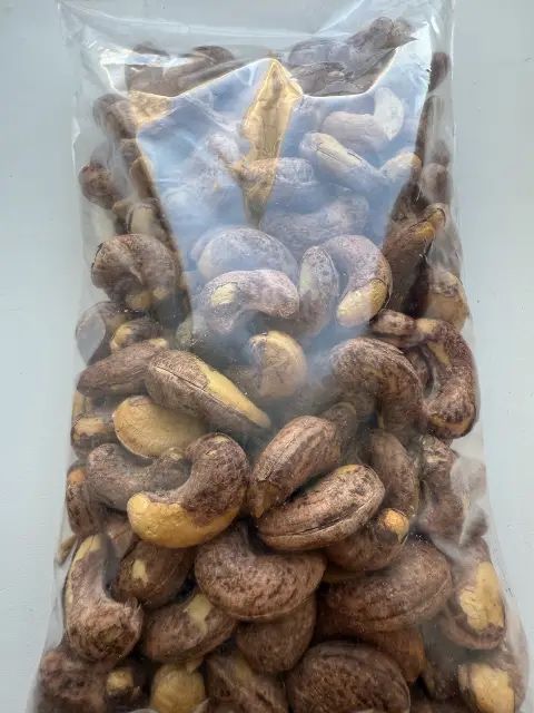 Кеш’ю смажений солоний у шкарлупі W180 1 кг Кешью жареный солёный