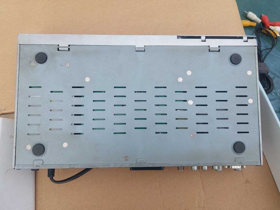 цифровой спутниковый приемник eurosky dvb 8004