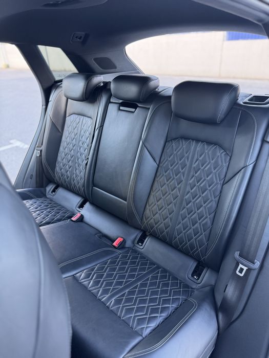 Audi e-tron 2019 | 95 кВт·год | Quattro | 130 тис. км