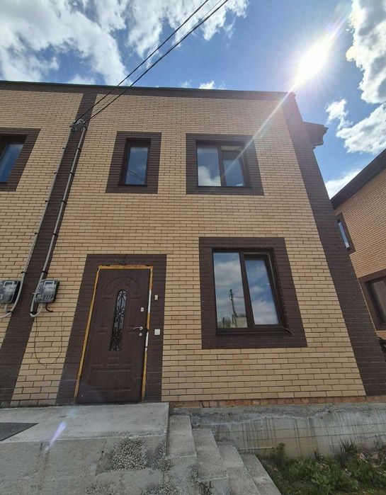 Продаж квадродуплекса, мікрорайон Пирогова