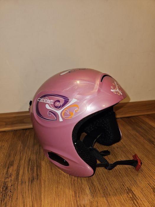 Kask narciarski 52 cm. Firma Cebe