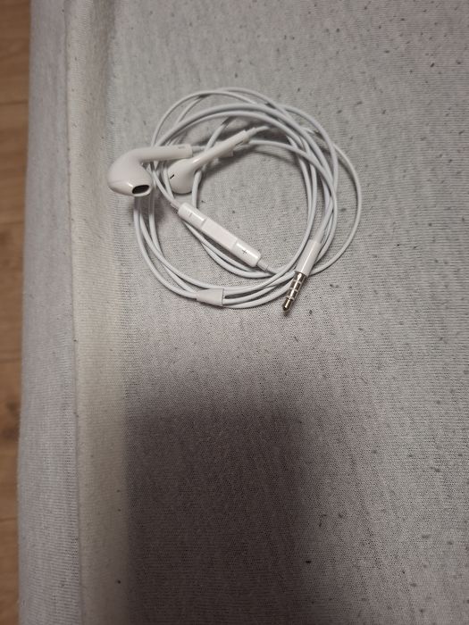 Słuchawki nowe białe