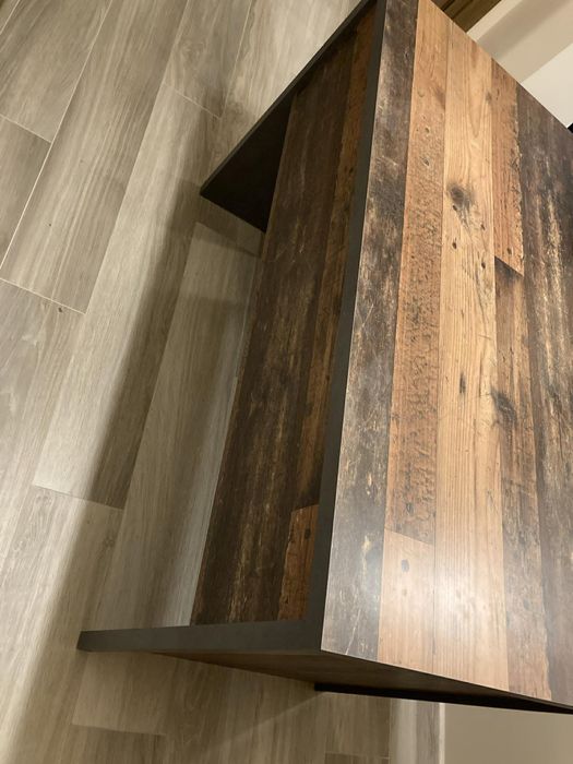 Biurko z szufladami drewniane