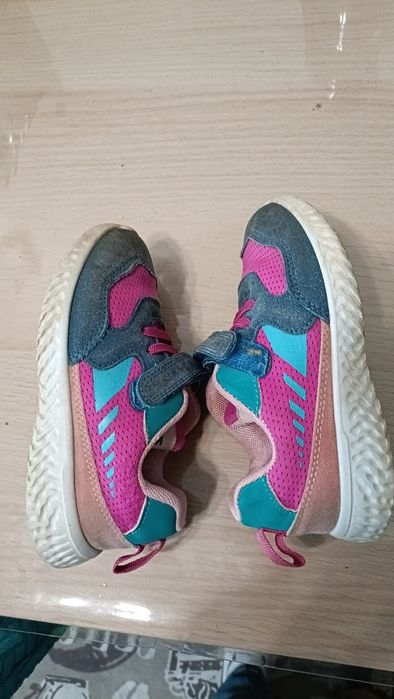 Adidasy dla dziewczynki