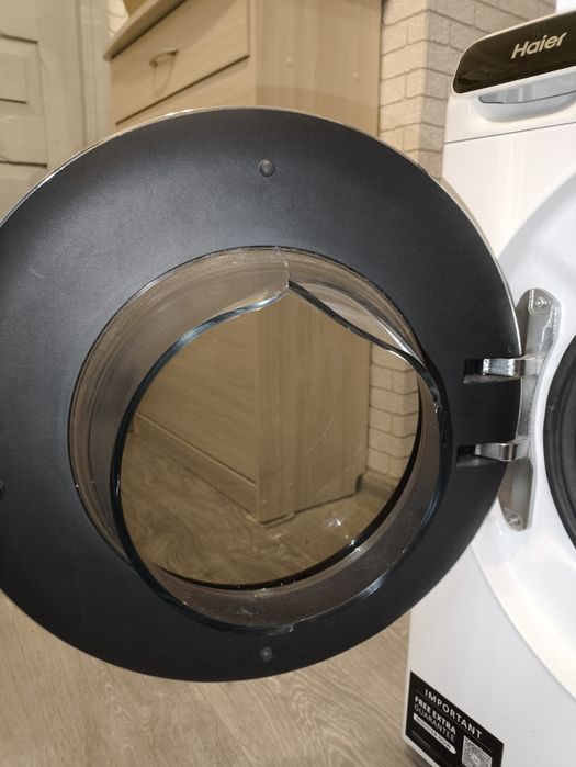Компактна пральна машина Haier HW50-BP12307