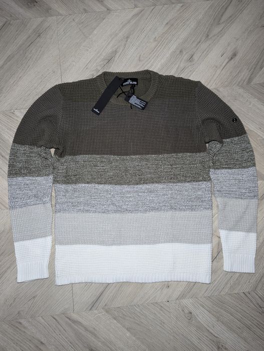 Sweterek Stone island