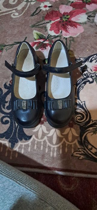 Туфлі на дівчинку