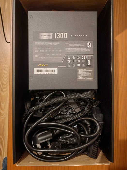 Zasilacz Komputerowy Antec Signature Platinum 1300W