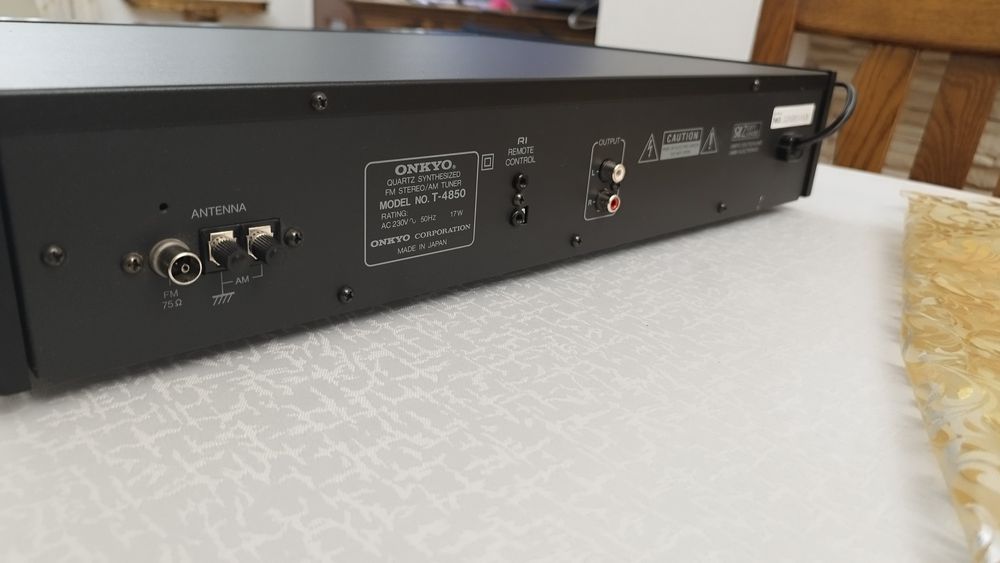 Tuner radiowy ONKYO R1 T-4850