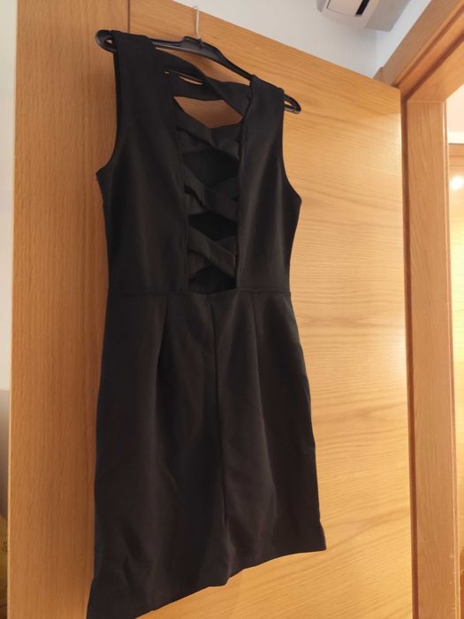 Vestidos pelos joelho