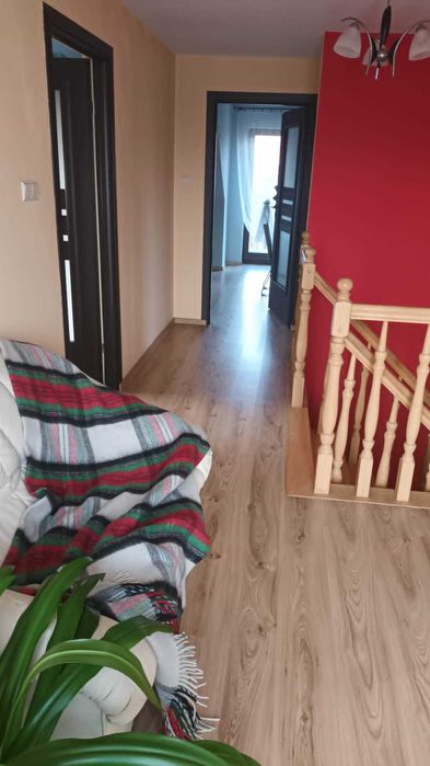 Dom wolnostojący o pom. 200m2 z działką 1414m2