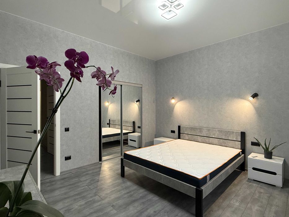 Оренда Тауну в комплексі, М Лісова, Лівий берег, ГЕНЕРАТОР БЕЗ КОМІСІІ