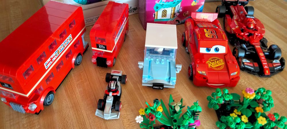 Legos diversos e selados