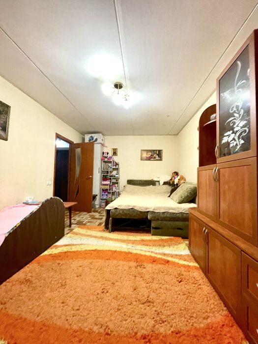 Продажа  1 комнатной квартиры на площади Победы