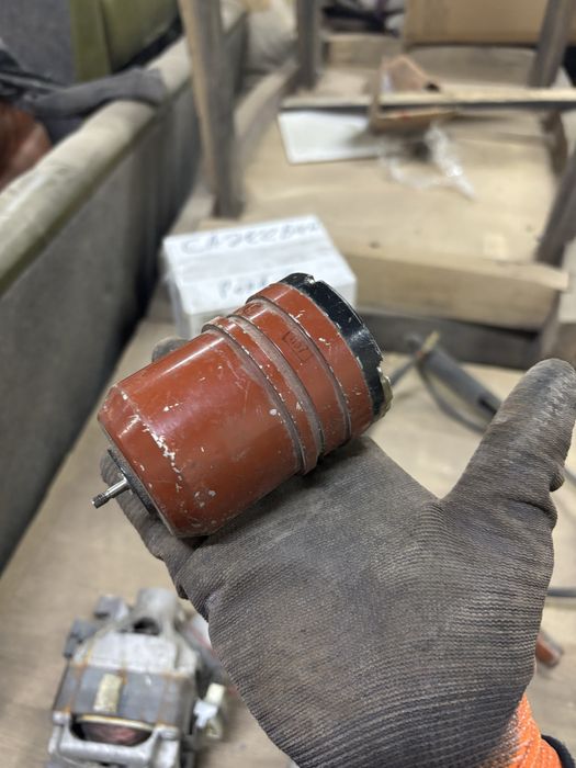 Двигун до пральної машини