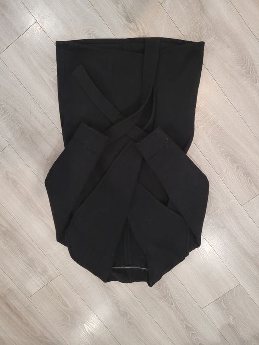 Czarny wiązany płaszcz M/L