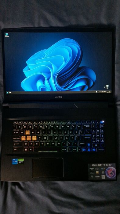 Laptop MSI B13VFK 17,3 RTX