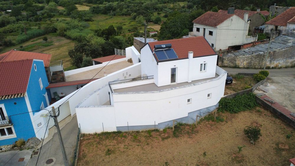 Moradia completamente Remodelada.