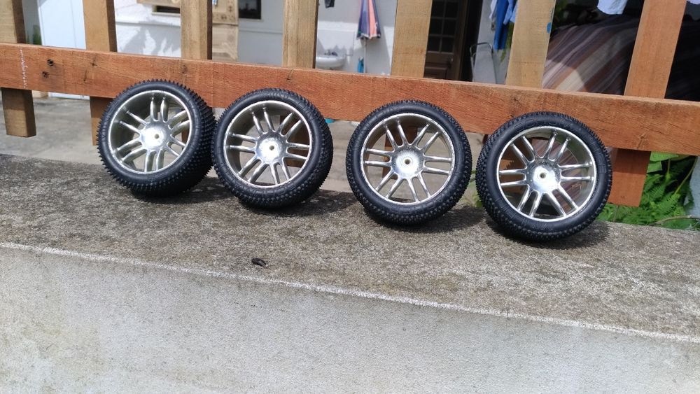 Rodas RC Shumacher 1/10 novos
