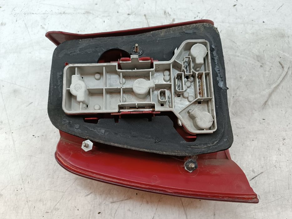 Farolim Stop Direito - VOLKSWAGEN Passat (3B2) | 96 - 01