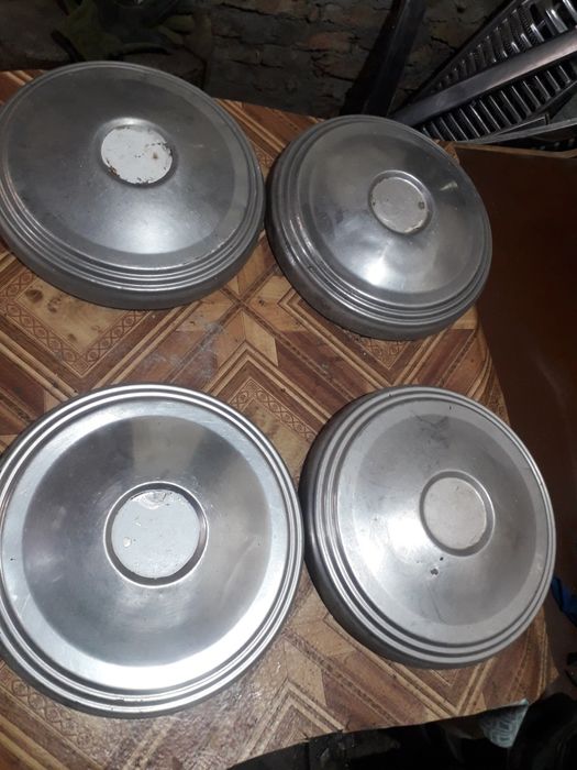 Ковпаки газ волга на 14 .