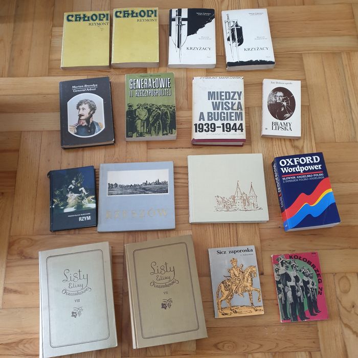Zestaw starych książek wyprzedaż domowej biblioteczki