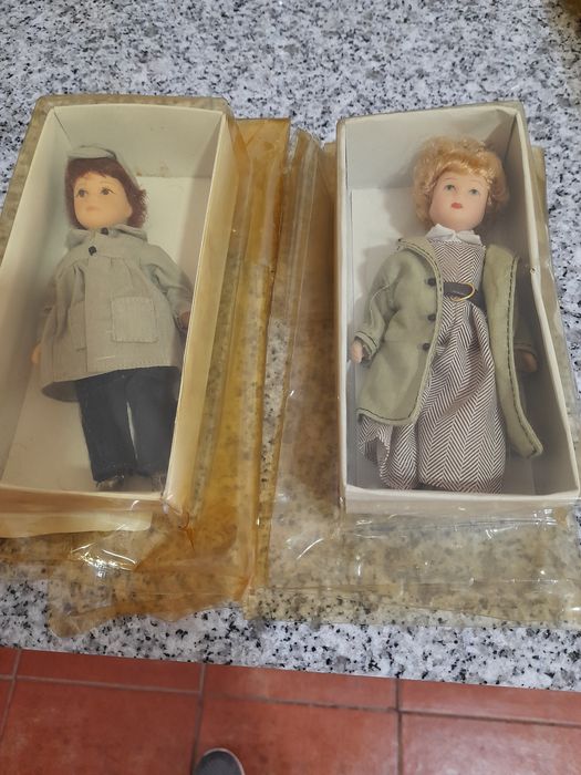 Bonecas de porcelana