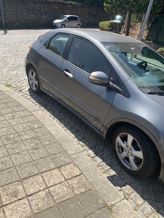 honda civic hatchback 2010