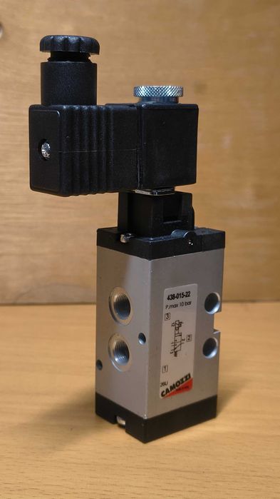 Camozzi 438 - 015 - 22. 10 bar Italy