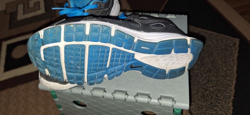 Жіночі кросівки Nike