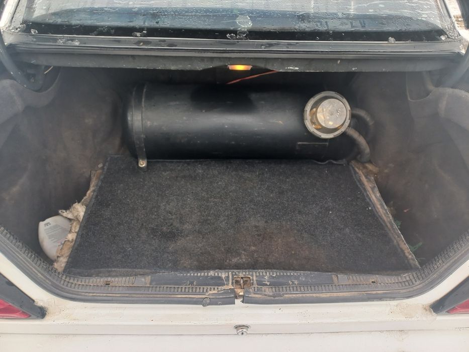 Mercedes-Benz E124 "автомат"