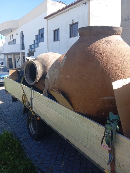 Talhas de barro/Potes de barro