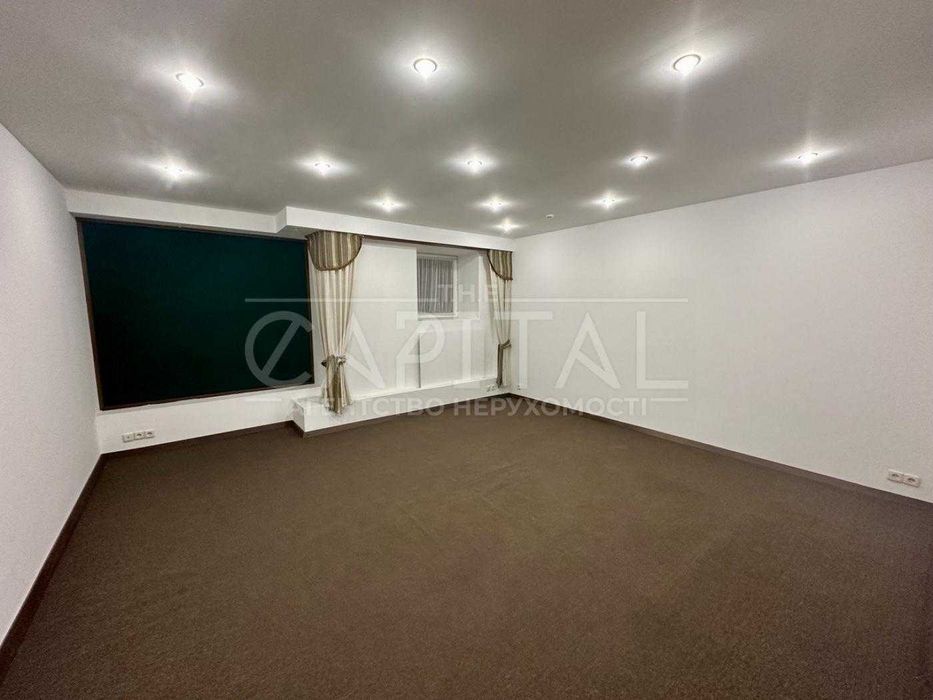 Продаж фасадного приміщення Грушевського Печерськ Центр метро Київ