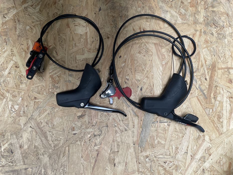 SRAM RED 22 HRD Manetka hydrauliczna z zaciskiem NOWA flat mount