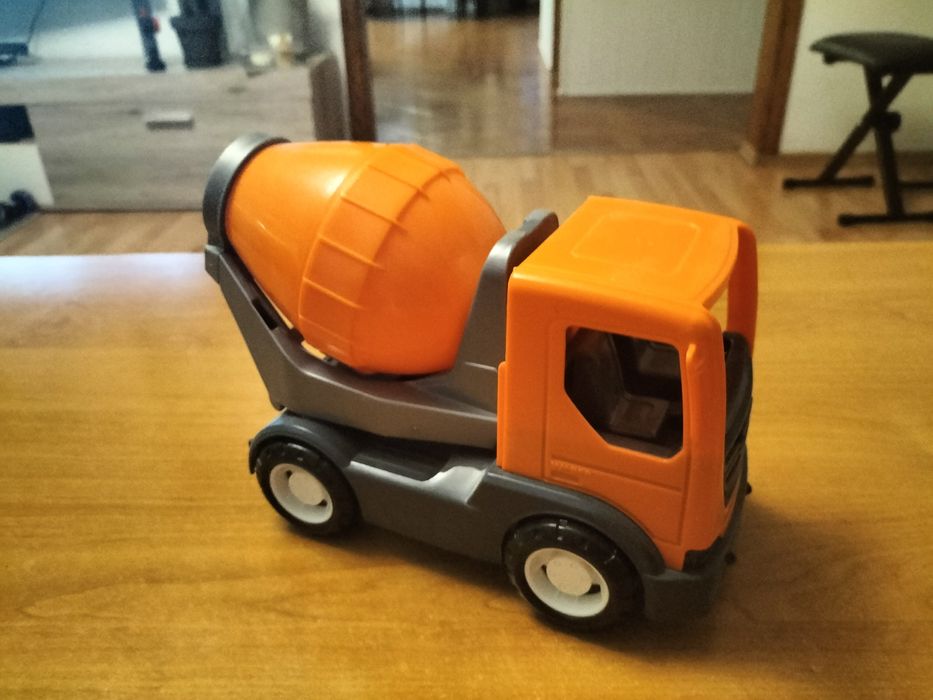 Samochód betoniarka