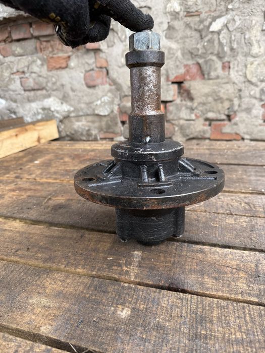 Ступица опорного колеса КРН