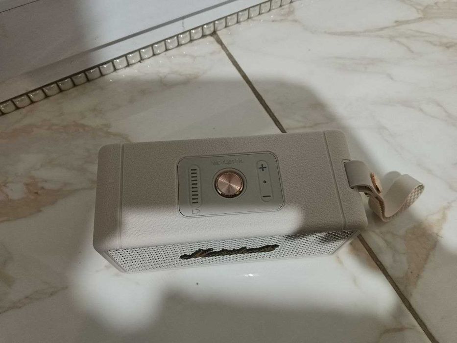 Бездротова портативна колонка Bluetooth Marshall Middleton маршал бел