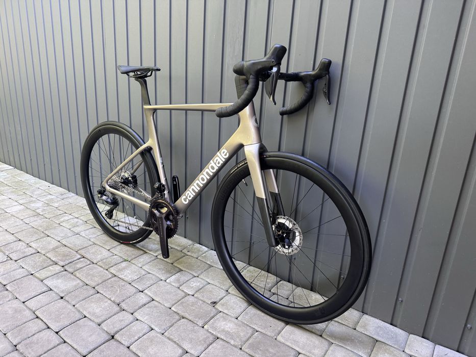 Новий Cannondale SuperSix EVO.