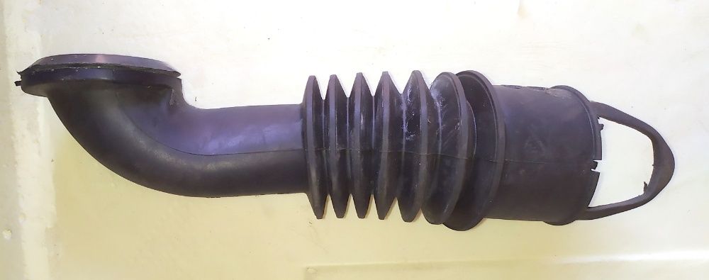 Патрубок стиральной машины Indesit wisl 82