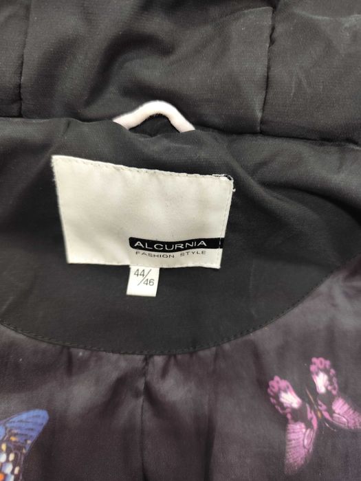 Курточка женская зимняя