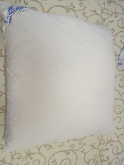 Продам подушки перьевые