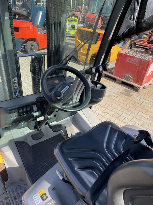 Wózek widłowy JUNGHEINRICH TFG320 Triplex maszt